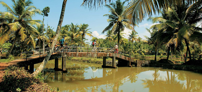 Cycling the backroads of Kerala in India