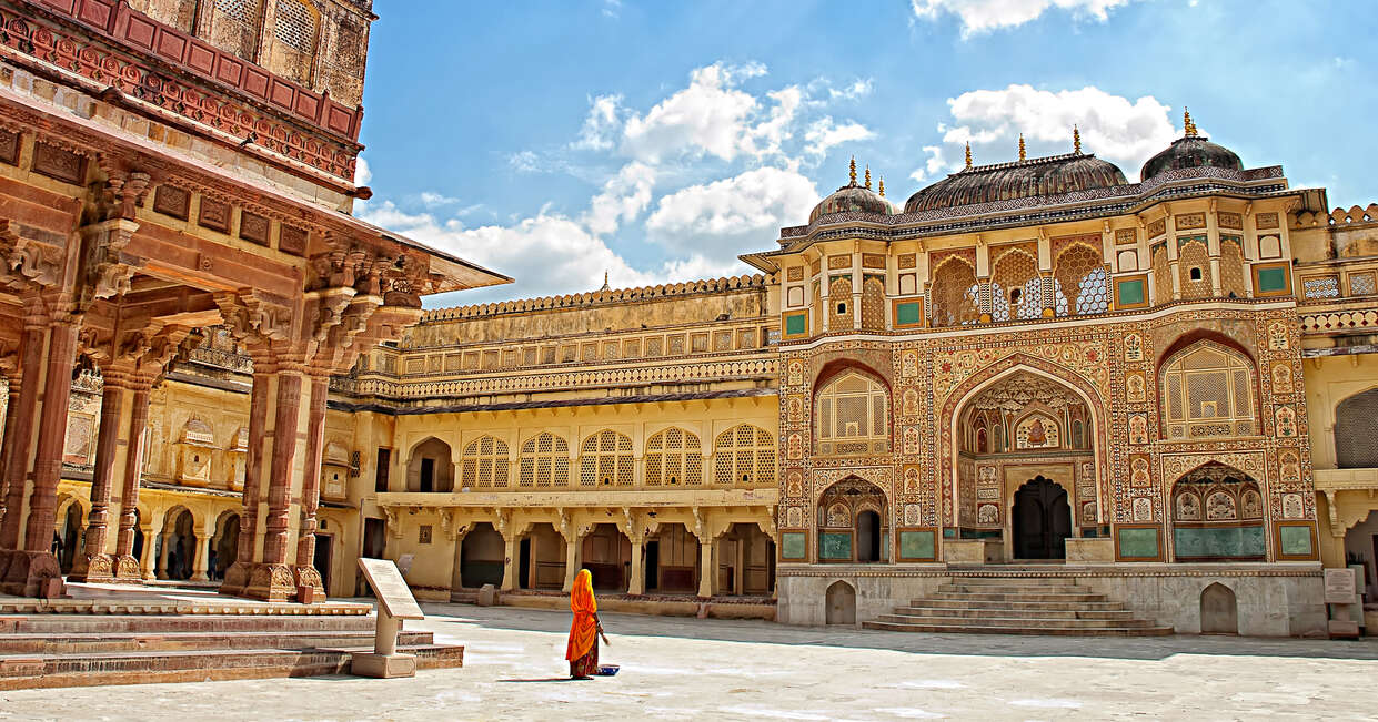 Intricate detail of Amber Fort in Jaipur, Rajasthan, India